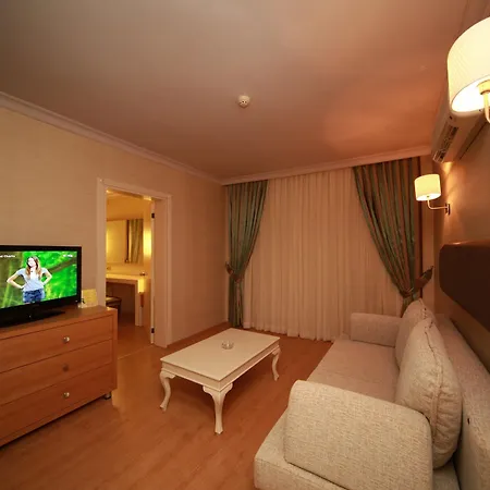 Szálloda Faros Grand 3*