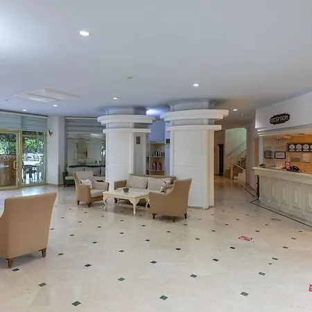 Szálloda Faros Grand 3*