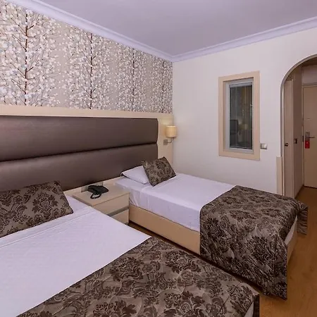 Hotel Faros Grand Hotel